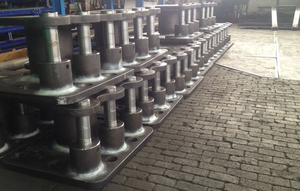 Quick release mooring hooks