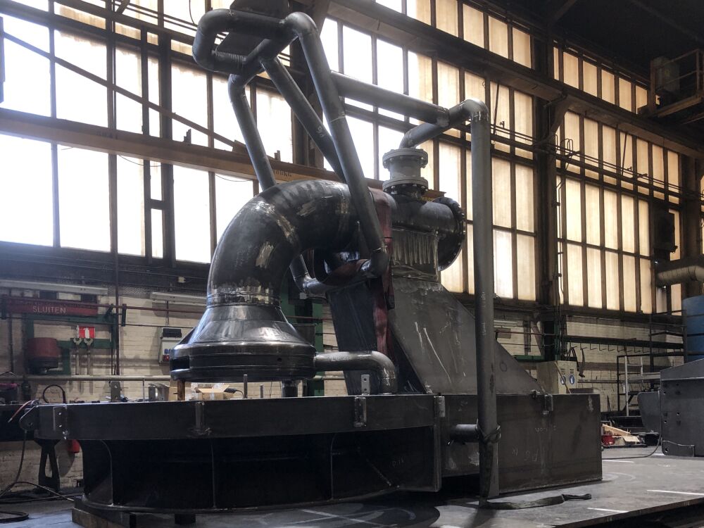 Bow Coupling under construction