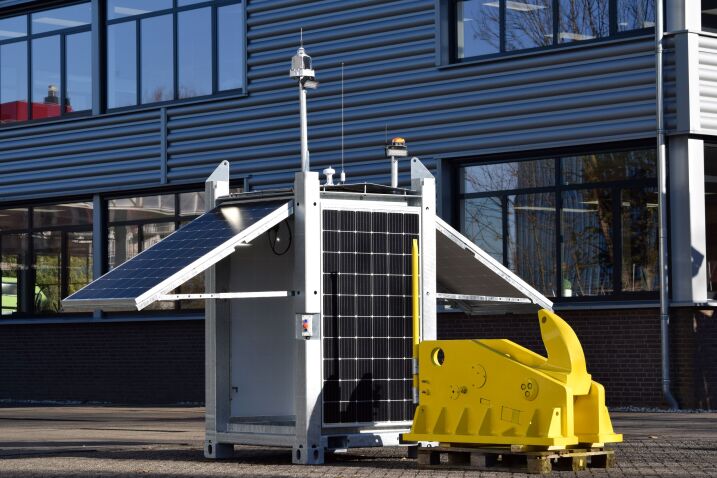 Quick release hooks with solar hydraulic powerpack for mega cutter suction dredger