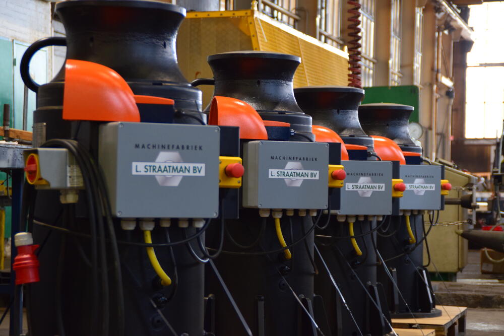 Mooring capstans