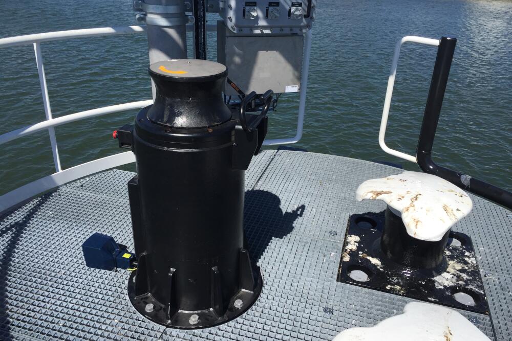 Solar powered mooring capstan