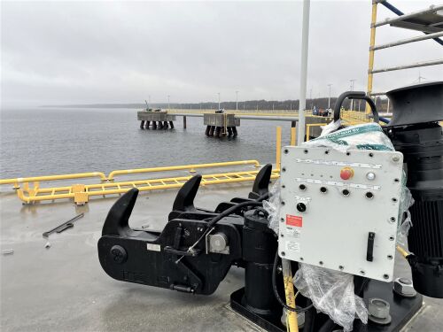Quick release mooring hook LNG Terminal Paldiski