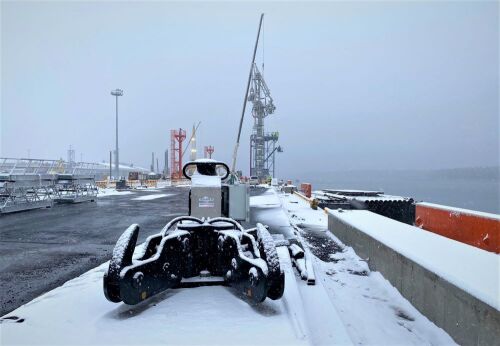 Quick release mooring hooks LNG Finland